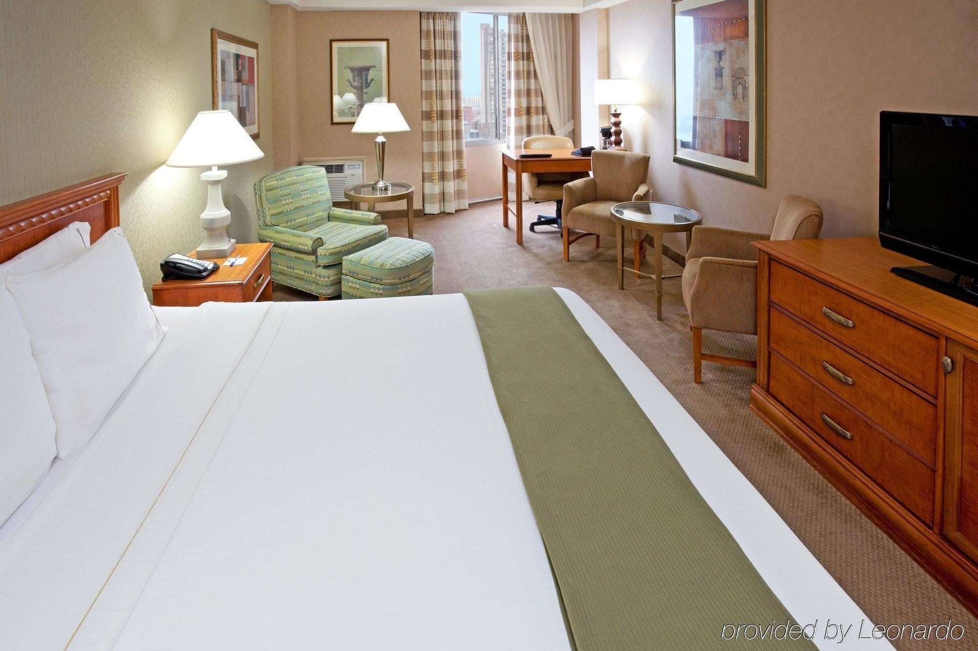 Hotel Express Philadelphia-midtown By Ihg 3*
